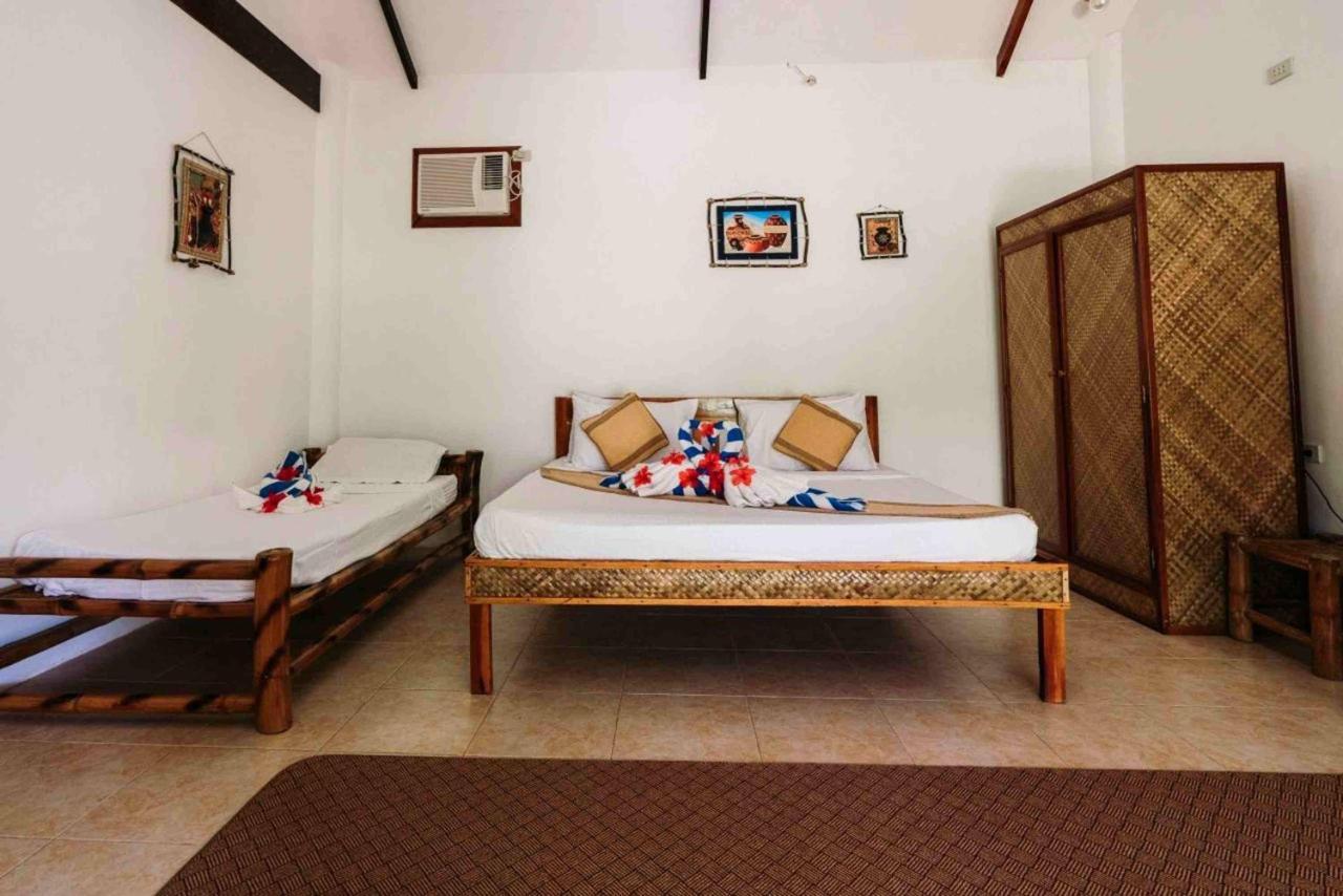 Romantic Beach Villas General Luna  Exterior photo